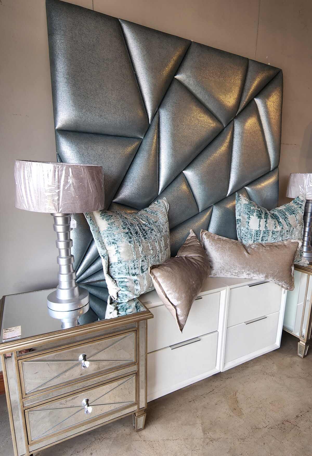 HB (18) House of Interiors